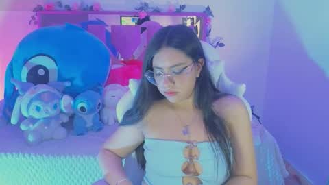 Snapshot of mia_bnnyy chatting on September 29, 8:36 pm mia_bnnyy online show from September 29, 8:36 pm
