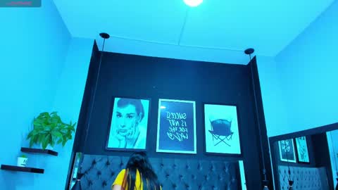 mia brooklyn   online show from March 10, 11:34 am