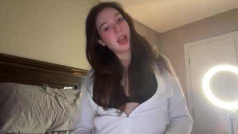 Mia online show from February 2, 5:28 am