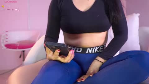 Snapshot of mia_coliin chatting on September 22, 7:23 pm Anna online show from September 22, 7:23 pm