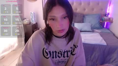 Snapshot of mia_collens_ chatting on January 11, 9:46 pm MIA online show from January 11, 9:46 pm