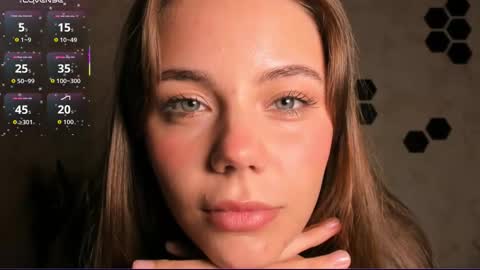 Mia  next stream Thursday 1400 UTC1 Friday 1400 UTC1 online show from September 9, 2:17 pm