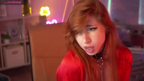 Hi I am Mia online show from July 16, 10:42 am