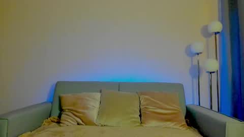 Sarah Luna online show from March 20, 11:37 am