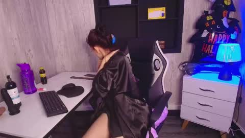 mia_esposito2 online show from October 26, 5:03 am