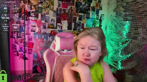 Mia online show from February 27, 2:44 am