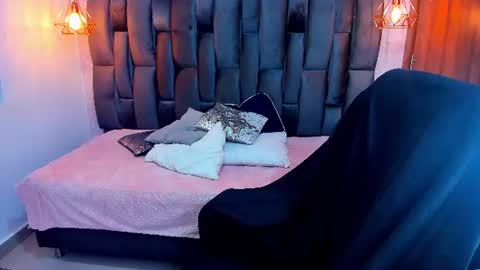 mia_ferrer18 online show from June 21, 2:54 pm