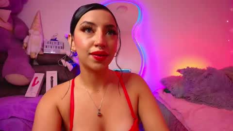 Mia flames online show from December 16, 3:12 am