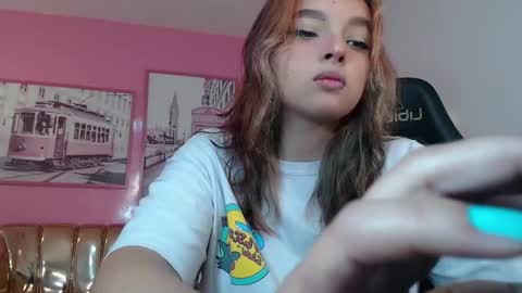 Mia online show from October 11, 1:58 pm