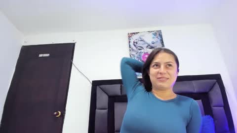 mia fox online show from February 26, 12:09 am