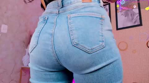 Mia online show from February 13, 11:45 am