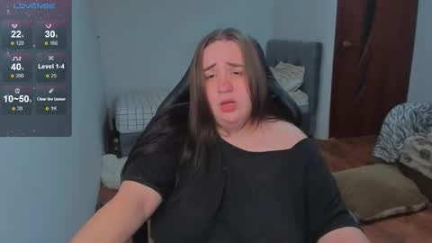 Mia online show from March 30, 9:36 pm