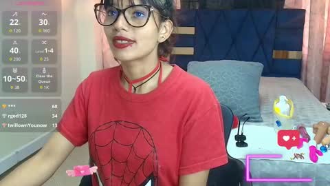 Snapshot of mia_holly__ chatting on October 15, 8:33 pm MIA HOLLY online show from October 15, 8:33 pm