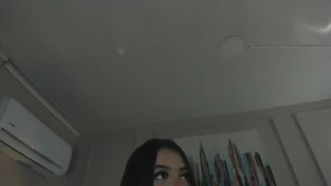 Mia online show from June 11, 5:04 am