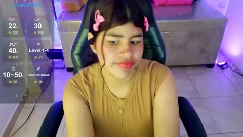 mia_kittie_m online show from May 27, 7:33 pm