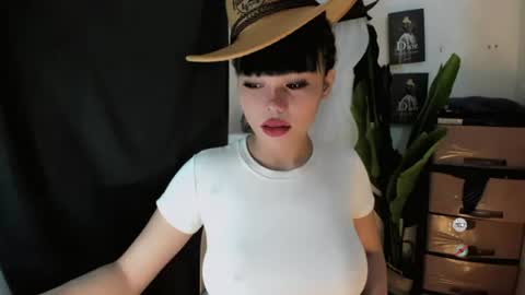 M I A online show from June 15, 6:35 am