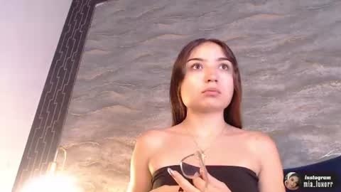 mia_luxor online show from June 25, 11:56 am