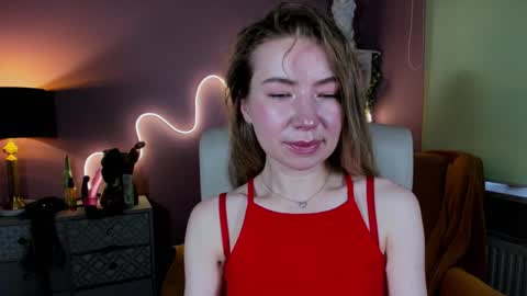 Snapshot of mia_luxx92 chatting on October 18, 7:11 am Mia online show from October 18, 7:11 am