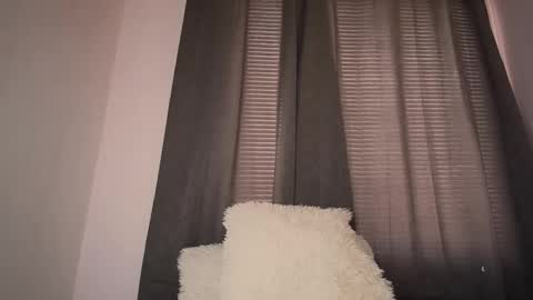 Snapshot of mia_millers2311 chatting on October 17, 2:20 pm mia independent model online show from October 17, 2:20 pm