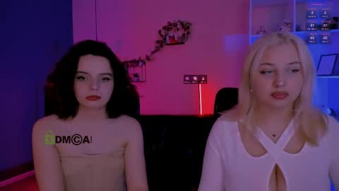 mia_mooon_ online show from May 2, 8:50 am