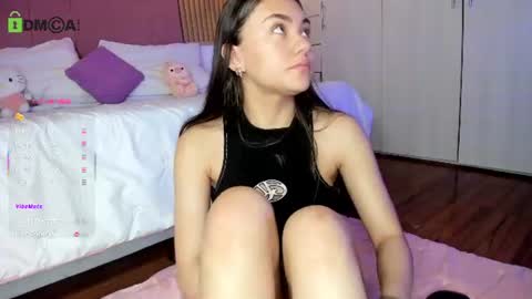 Mia Nevaeh - follow me online show from June 9, 8:30 pm