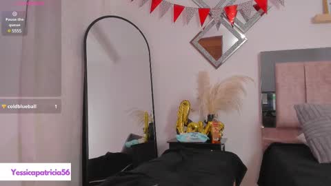 Snapshot of mia_pearlss chatting on February 19, 4:01 am Mia online show from February 19, 4:01 am