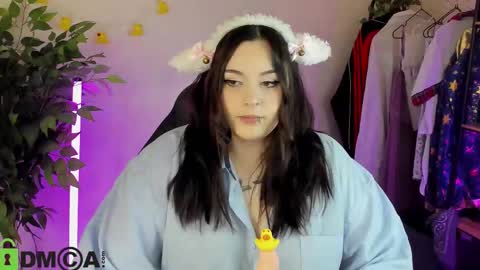 Mia online show from February 6, 1:09 am