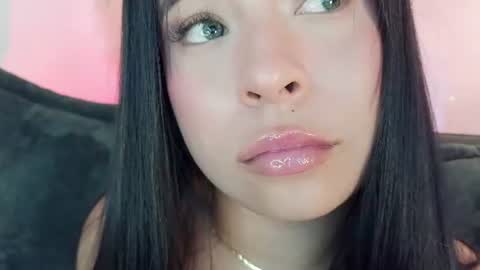 Mia online show from July 2, 3:23 am