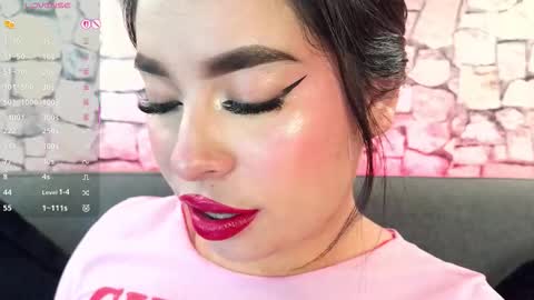 Mia online show from October 26, 5:41 pm