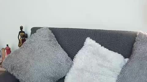 Snapshot of mia_roux13 chatting on September 25, 7:34 pm Mia Roux online show from September 25, 7:34 pm