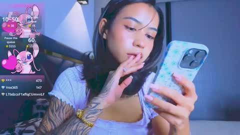 Mia online show from October 16, 3:03 pm