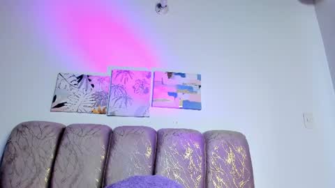 mia_sweetie1 online show from June 15, 7:03 pm