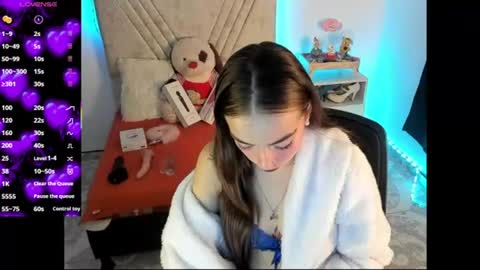 Mia Victoria online show from July 23, 2:20 am