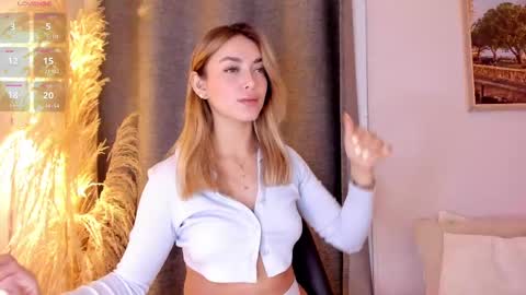 Snapshot of mia_white11 chatting on September 15, 1:08 pm Mia White online show from September 15, 1:08 pm