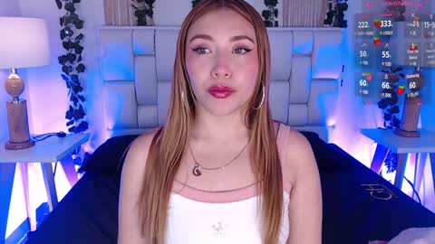 Mia online show from February 5, 11:23 am