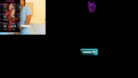 Snapshot of miaa_khaliffa_ chatting on September 29, 11:37 am Mia online show from September 29, 11:37 am