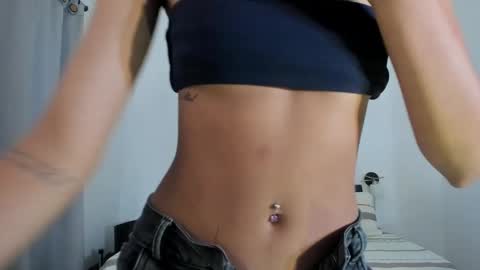 Snapshot of miaa_z chatting on January 29, 12:56 pm Miaa online show from January 29, 12:56 pm