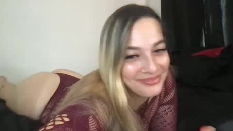 Snapshot of miaaasturbate chatting on September 23, 1:09 pm Mia Moji online show from September 23, 1:09 pm