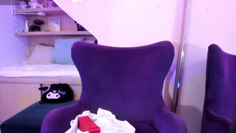 Snapshot of miaamane chatting on February 19, 12:33 pm Mia online show from February 19, 12:33 pm