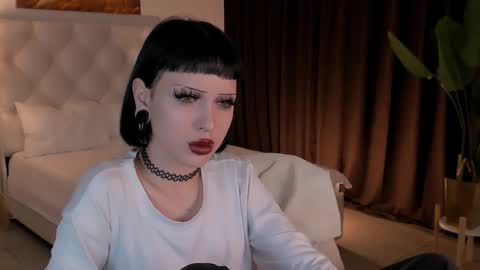 Snapshot of miacain_ chatting on October 14, 9:17 pm MiaCain online show from October 14, 9:17 pm