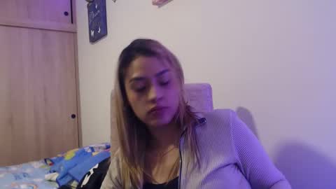 Snapshot of miacollings1 chatting on October 11, 3:22 am Miia online show from October 11, 3:22 am
