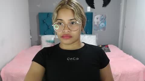 miacumgirl online show from July 23, 12:24 pm