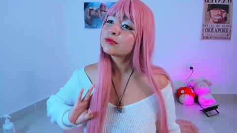 Snapshot of miaengels_ chatting on October 2, 11:10 pm Mia Engels online show from October 2, 11:10 pm
