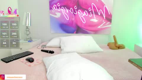 Snapshot of miagiorgia chatting on October 9, 6:45 pm Mia online show from October 9, 6:45 pm