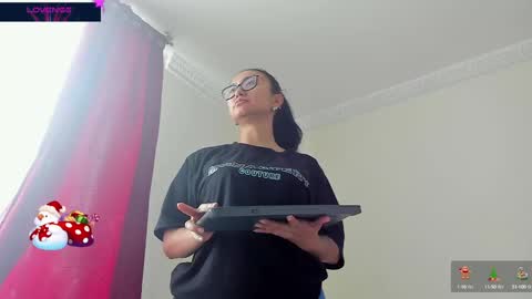 Snapshot of miagonzal chatting on December 12, 5:48 pm Mia online show from December 12, 5:48 pm