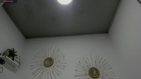 Miah Collins online show from February 8, 9:13 am