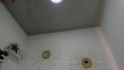 Miah Collins online show from February 22, 9:01 am