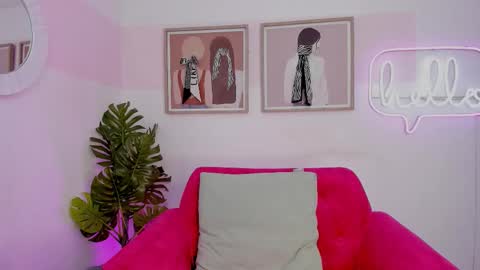 Snapshot of miakhalifa_7 chatting on September 28, 3:35 am Mia Khalifa online show from September 28, 3:35 am
