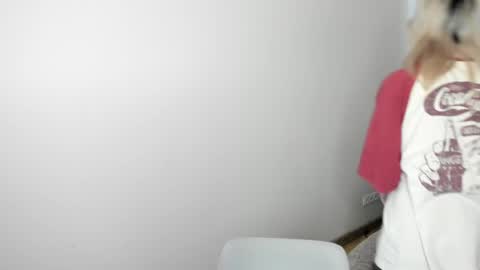 miakimiko online show from May 21, 2:09 am