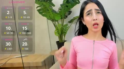 mialiore_ online show from July 1, 12:37 pm